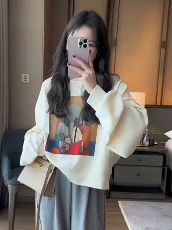 圆领卫衣女早秋季2023新款爆款宽松设计感小众小个子印花休闲上衣商品大图