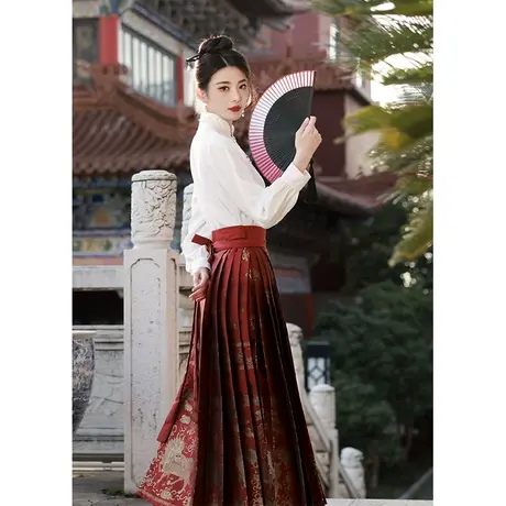 红色马面裙敬酒服新娘2024冬季新中式套装订婚礼服小个子明制汉服图片