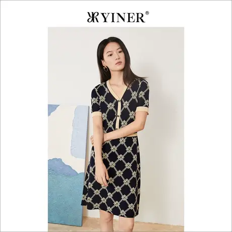 YINER音儿线上专选女装2022夏季撞色字母菱格POLO领连衣裙图片