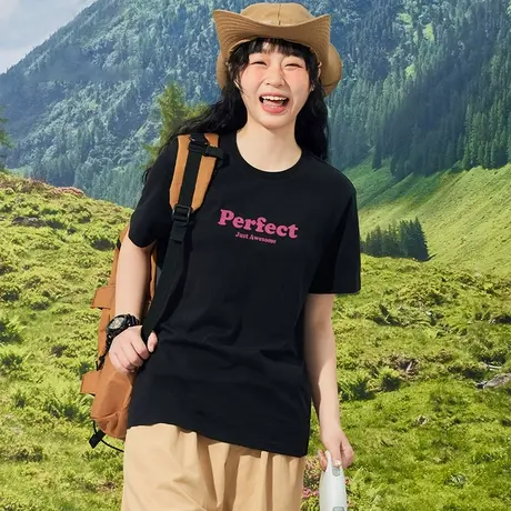 真维斯Z+夏季女款合身舒适纯棉短袖上衣休闲日常植绒字母印花T恤图片