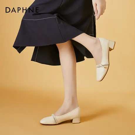 达芙妮法式粗跟单鞋女中跟2021年秋冬新款小香风软皮奶奶鞋一脚蹬图片