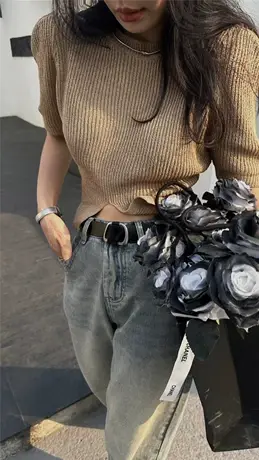 韩国东大门 2023春季新款法式泡泡袖圆领短袖开衩短款针织衫毛衣商品大图