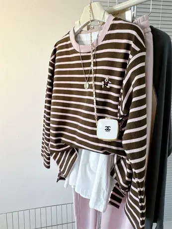 万年不败经典条纹小狗刺绣简约打底衫女春秋宽松中长款螺纹棉T恤图片