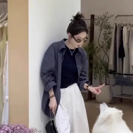 韩系复古慵懒格子衬衫女早秋新款宽松显瘦休闲简约单排扣外搭上衣图片