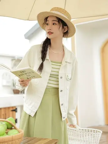 春秋小香风刺绣牛仔外套女宽松百搭时尚短款工装夹克网红杏色上衣图片