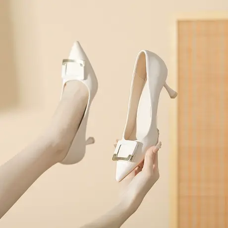 尖头高跟鞋女细跟2024年夏季新款法式性感气质方扣中空单鞋不累脚图片