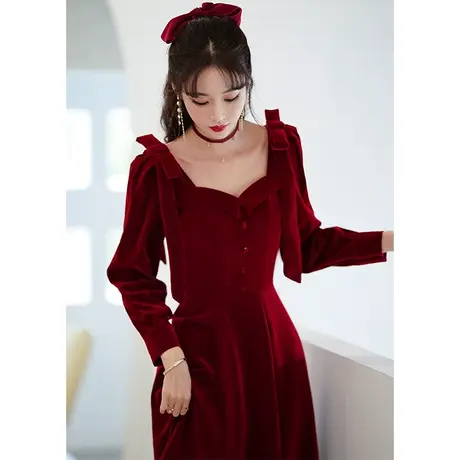 长袖敬酒服新娘2024新款秋冬季丝绒结婚礼服女订婚回门方领蝴蝶结图片