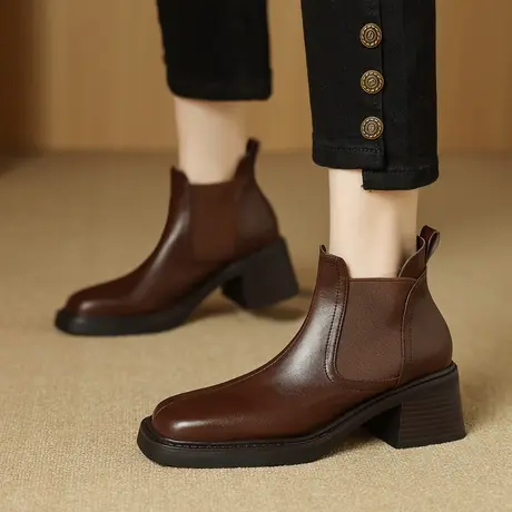 迪芙斯2025冬季新款复古方头粗跟短靴女英伦风马丁靴切尔西靴商品大图