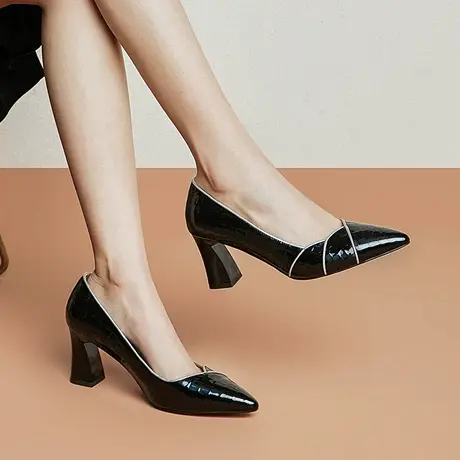 真皮尖头高跟鞋时尚拼接浅口女士皮鞋舒适透气牛筋底防滑粗跟单鞋图片