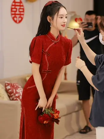 敬酒服旗袍新娘小个子结婚平时可穿订婚礼服裙女酒红色连衣裙回门图片