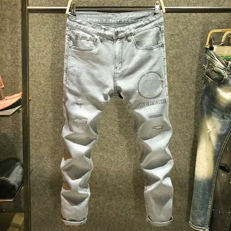 高端狮子图案印花牛仔裤男士2024新款灰色破洞潮牌烫钻修身小脚裤商品大图