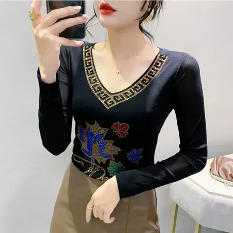 性感镂空V领打底衫女长袖冰丝重工镶钻时尚气质内塔上衣修身T恤潮图片