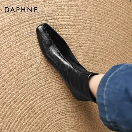 达芙妮黑色短靴子女2025新款爆款软皮粗跟瘦瘦靴不累脚软皮马丁靴图片