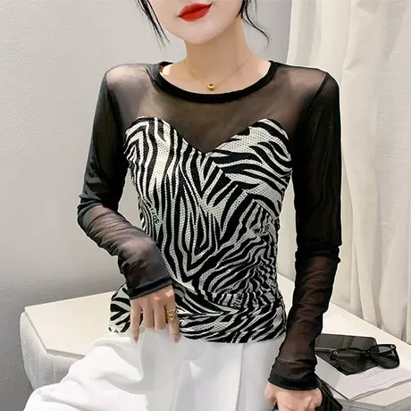 黑白撞色条纹T恤女长袖性感网纱圆领上衣洋气修身外穿内搭打底衫图片