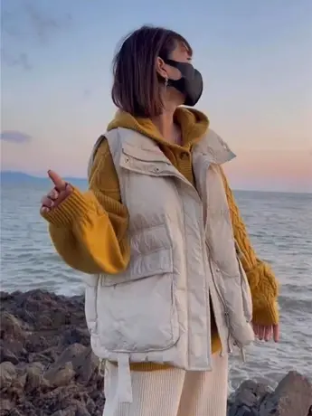 羽绒服马甲女冬季2023新款韩版宽松大口袋白鸭绒外搭背心马夹外套图片
