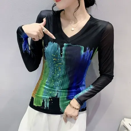 漂亮网纱T恤女长袖性感V领打底衫女春秋2024新款时尚印花别质上衣商品大图