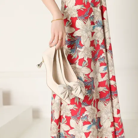 2023年春季新款尖头水钻蝴蝶结礼服单鞋女性感浅口百搭细跟高跟鞋图片