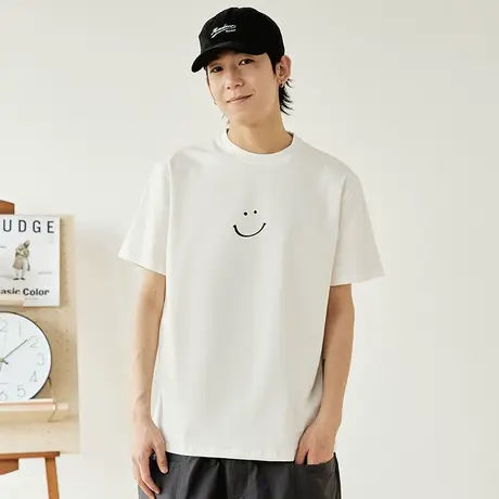 笑脸印花简约休闲纯白色t恤男短袖夏季2023新款正肩男士衣服男款图片