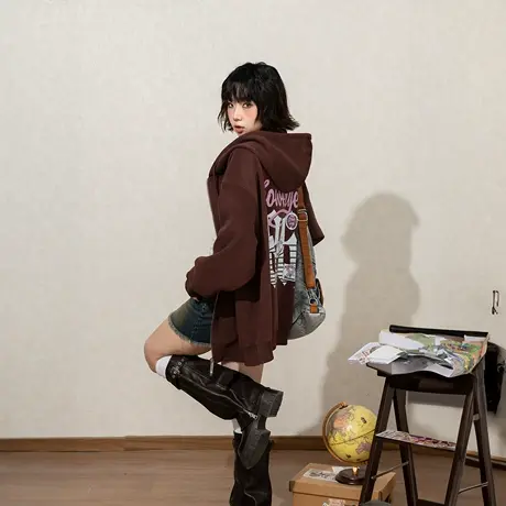 YEP雅丹风印花连帽卫衣女春秋2025新款美式复古帽衫宽松开衫外套图片