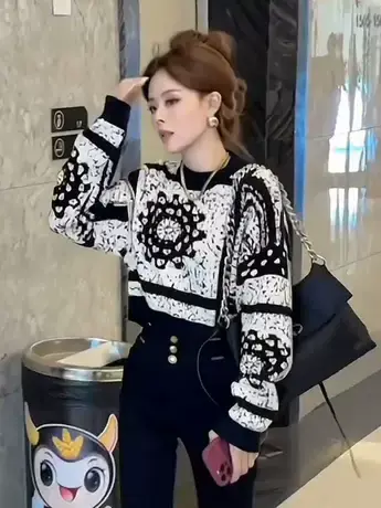 韩版慵懒复古提花毛衣女秋季2023新款高腰显瘦洋气针织衫短款上衣商品大图