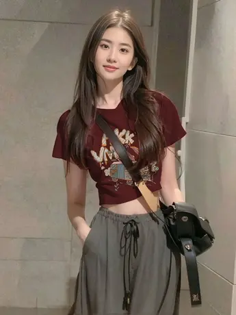 辣妹风bm短袖t恤女夏季正肩修身显瘦小众设计感别致短款上衣ins潮图片