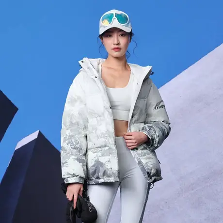 【断码清仓】坦博尔奥莱羽绒服女短款连帽户外运动加厚保暖外套冬图片
