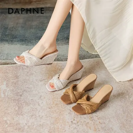 达芙妮跛跟凉鞋女2026新款春夏厚底外穿复古编织沙滩鞋旅行凉拖鞋图片