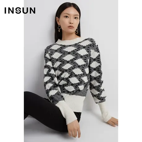 INSUN恩裳线上专选冬季黑白配色提花100%羊毛毛织衫图片