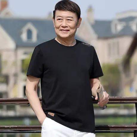 中年男士短袖t恤纯棉夏季爸爸装黑白色半截袖老人2023新款衣服薄图片