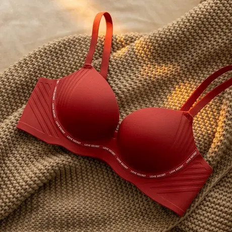 小胸聚拢无痕结婚文胸新娘女内裤套装红色本命年显大收副乳防下垂图片