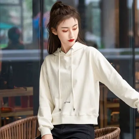 短款卫衣女春秋季薄款2024新款休闲女装米白色洋气小个子连帽外套图片