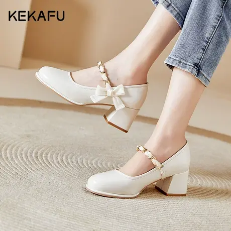 珂卡芙法式玛丽珍高跟鞋女2023新款秋季白色粗跟配裙子温柔风单鞋图片
