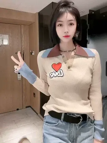 复古贴标爱心拼色Polo领针织衫女冬季新款慵懒风时尚减龄打底毛衣图片