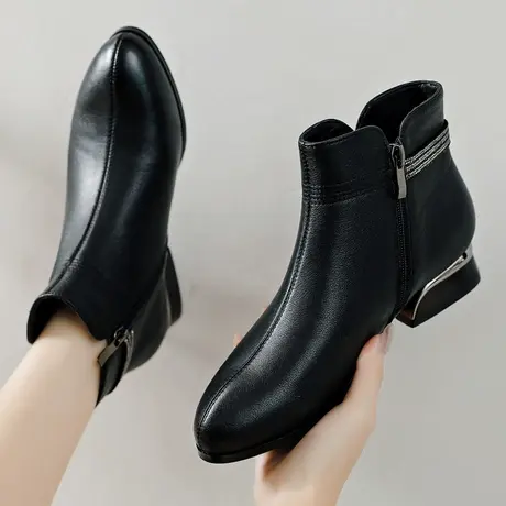 2023新款显瘦显小真皮大码短靴女41-43冬季单靴40马丁靴平底加绒图片