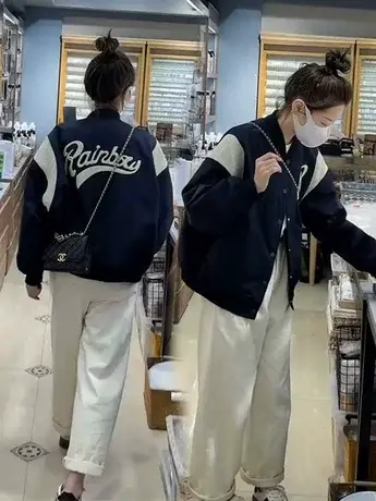 2023年秋冬季新款时尚韩版设计感棒球服女宽松纽扣加棉保暖外套潮商品大图