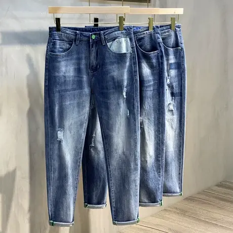 春秋季新款破洞牛仔裤男士修身小脚春装休闲高端浅蓝色潮牌九分裤图片