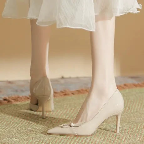 高跟鞋女2024年春夏季新性感浅口职业工作鞋时尚尖头细跟漆皮单鞋图片