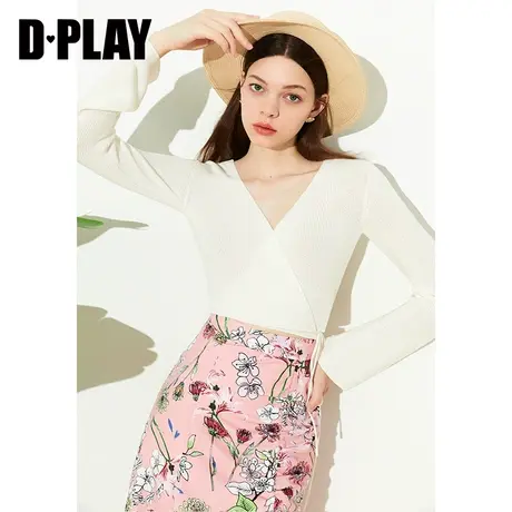 DPLAY夏新温柔奶油杏短款长袖大V领型叠门襟系带针织上衣商品大图