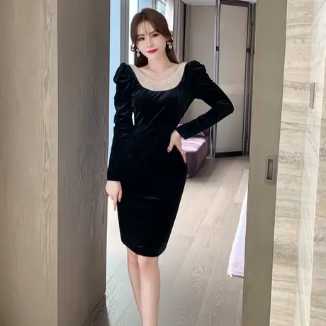 新款泡泡袖丝绒连衣裙女冬季法式赫本风性感修身气质年会晚礼服裙商品大图