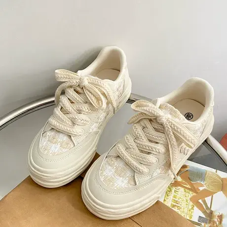 Betoo 小白鞋女2022新款溶解鞋子女ins潮百搭小众秋冬爆款板鞋商品大图