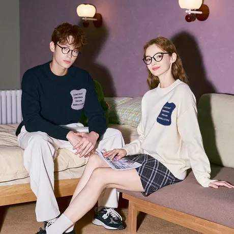 唐狮冬季毛衣情侣装男女新款圆领前胸撞色毛衫上衣宽松百搭潮图片