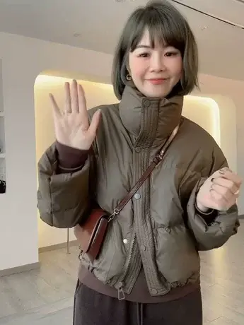 美式短款加厚羽绒服女2023冬季立领保暖时尚面包服小个子ins外套图片