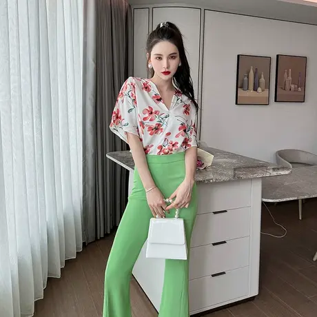 小清新印花遮肚子短袖V领t恤女新款时尚百搭气质优雅薄款显瘦上衣图片