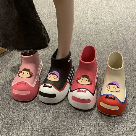 可爱卡通防滑雨鞋女时尚款外穿2023年夏季新款丑萌大头防水短筒靴图片
