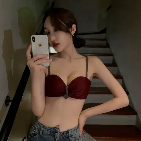 无痕内衣女小胸聚拢薄款无钢圈bra少女防下垂本命年红色文胸套装图片