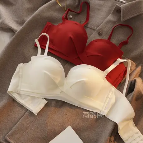 无痕内衣女小胸聚拢少女纯欲胸罩无钢圈收副乳上托防下垂文胸套装图片