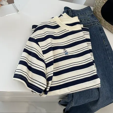 大码条纹t恤女夏季宽松短袖小众oversize休闲复古上衣2022年新款商品大图