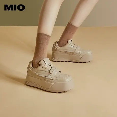 【面包玩家】MIO米奥2024年春季新款圆头板鞋设计感撞色面包鞋女图片