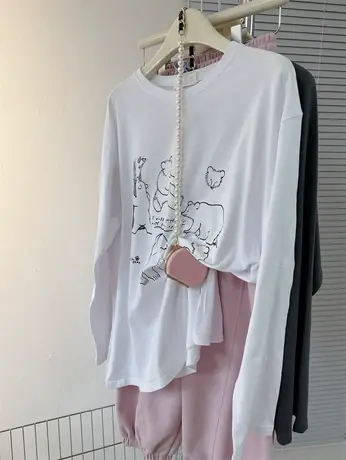 叠穿白色胖妹妹mm小熊印花长袖t恤春季宽松休闲百搭中长款打底衫图片