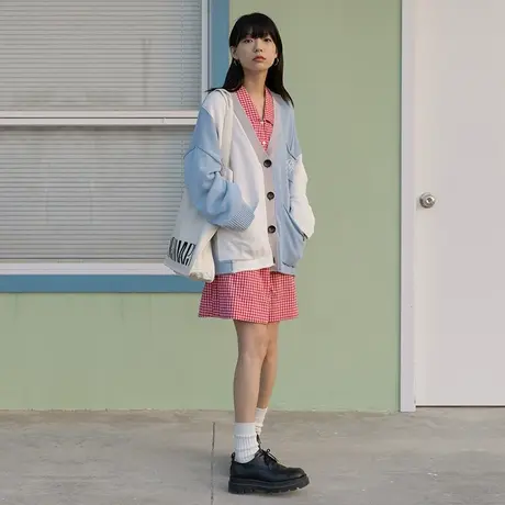 omont蛋挞家 复古撞色绣花v领针织开衫女设计感小众宽松毛衣外套商品大图